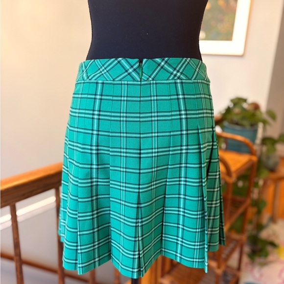 Aritzia Sunday Best Green Plaid Pleated Skirt - Picture 3 of 6